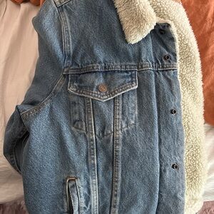 COPY - Levi’s  x l denim jacket brand new never worn 
 I removed tags